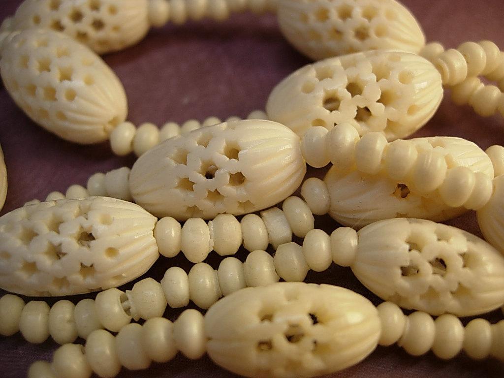 Antique Ivory necklace Victorian carved Ivory lariat necklace