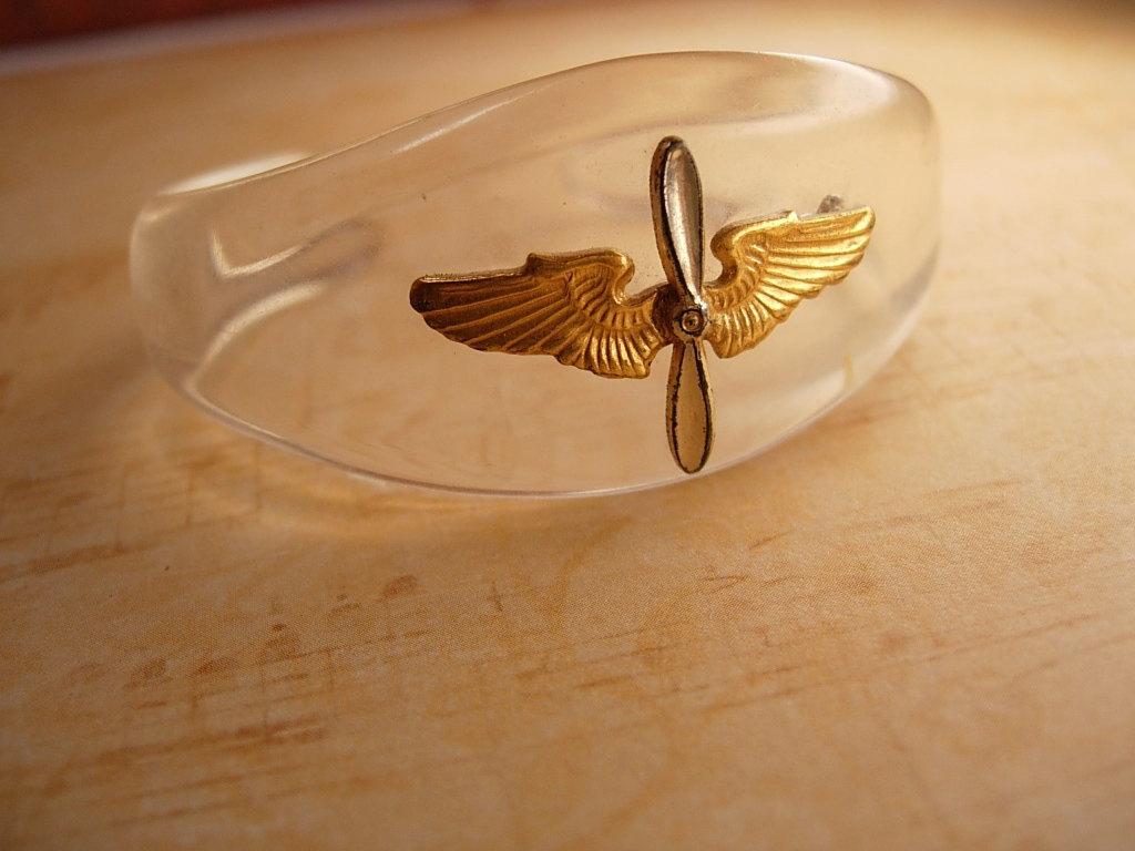 Vintage CHILDS WW11 Lucite sweetheart bracelet cuff