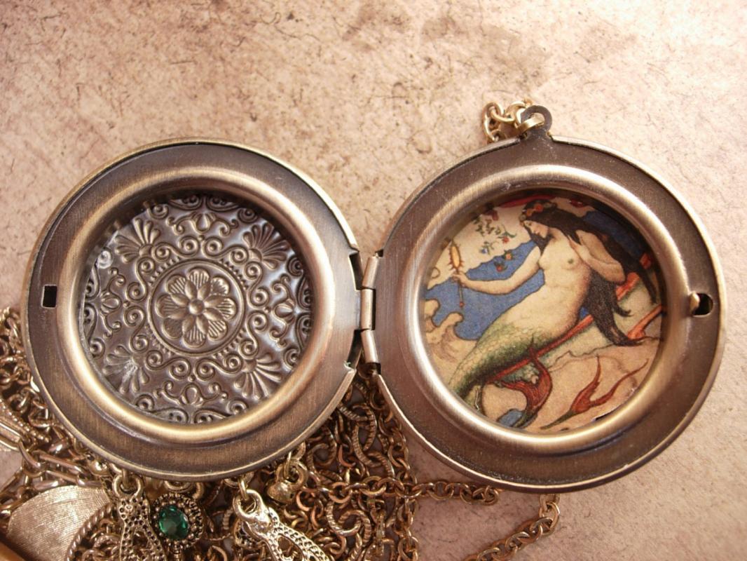 Bohemian Mermaid Gypsy Jeweled locket necklace Collar of chains