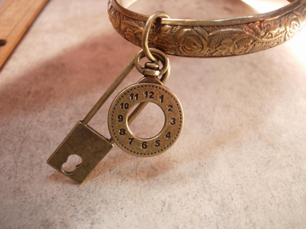Vintage Charm Bracelet padlock and pocketwatch charms raised relief bangle