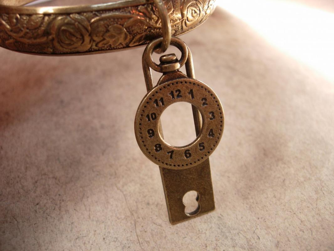 Vintage Charm Bracelet padlock and pocketwatch charms raised relief bangle