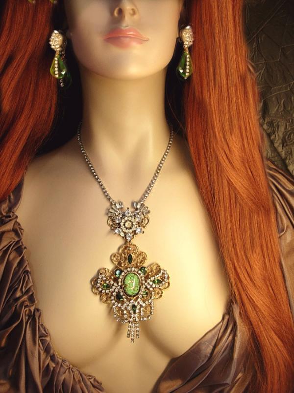 Queens Jewels Baroque necklace and earrings Dripping in Rhinestone Green Chandelier OOAK