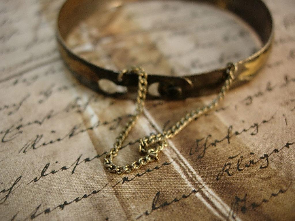 Antique Japanese bracelet Pagoda Mount Fuji and Cherry Blossom flower mixed metal buckle bangle