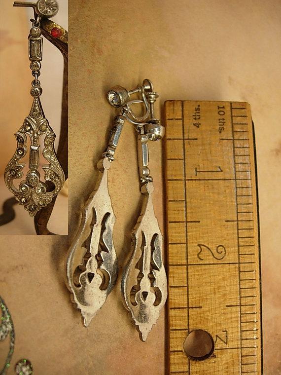 ANtique Art deco Paste Dangle Earrings Rhodium drops Screw backs