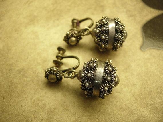 Medieval Antique sterling Etruscan drop earrings Screw backs