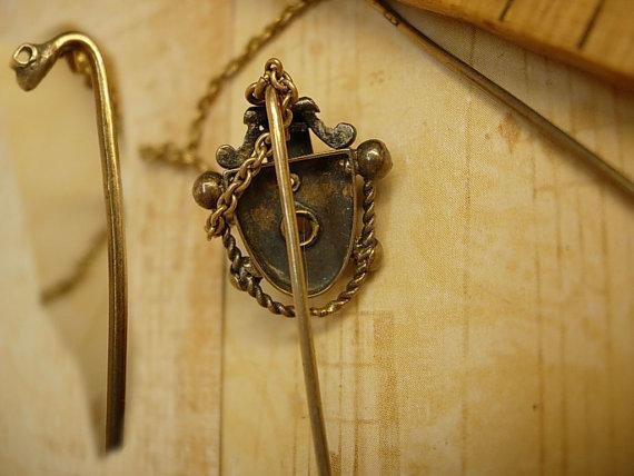 Antique emerald Pearl swag Stickpin set snake head