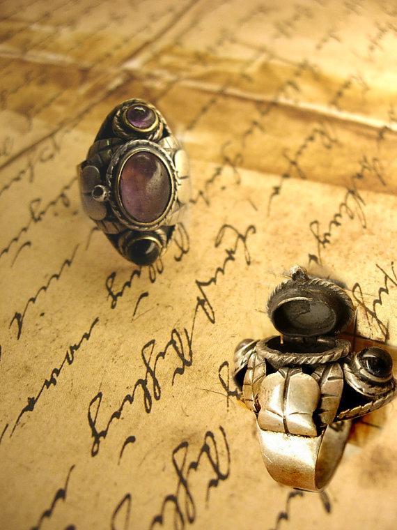 Vintage Signed Taxco Mexican Amethyst Poison ring ornate metal work