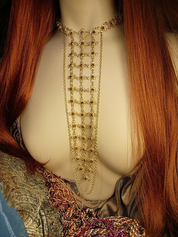 HUGE Renaissance necklace 10