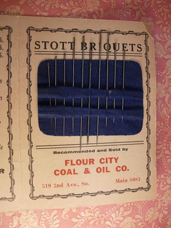 1930s Advertising Needlecase Stott Briquets Needlebook COMPLETE with all original needles