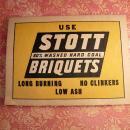 1930s Advertising Needlecase Stott Briquets Needlebook COMPLETE with all original needles
