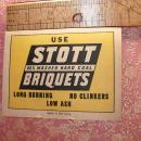 1930s Advertising Needlecase Stott Briquets Needlebook COMPLETE with all original needles