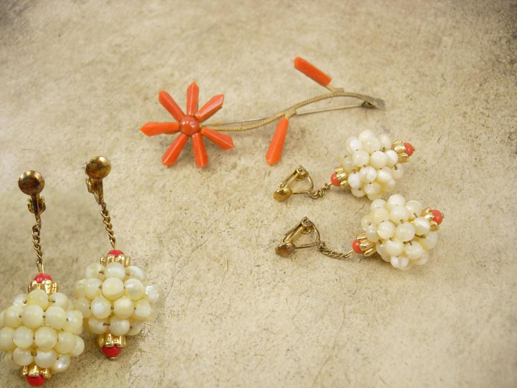 Antique Victorian Coral earrings and brooch Mother of pearl chandelier drops Genuine coral