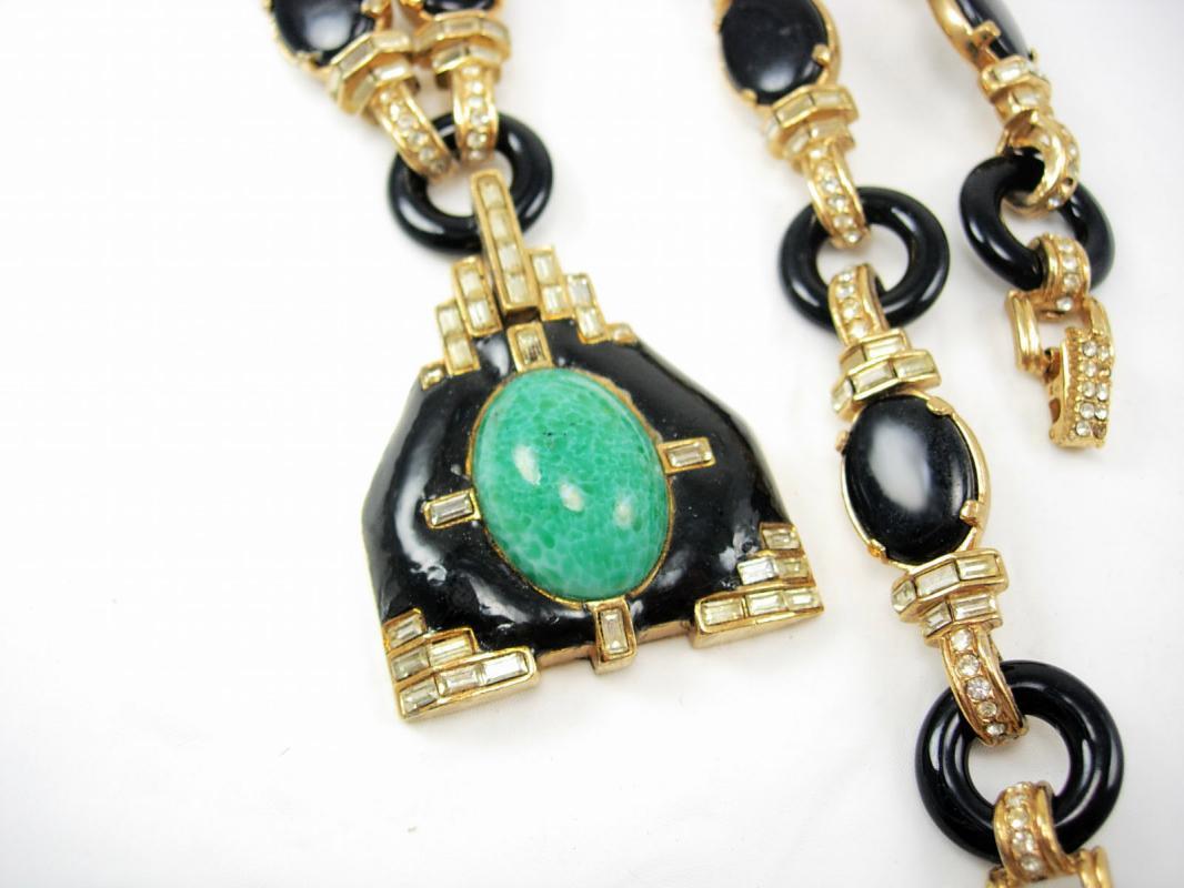 Vintage signed Ciner HIGH fashion necklace Asian pendant LOADED with baguettes