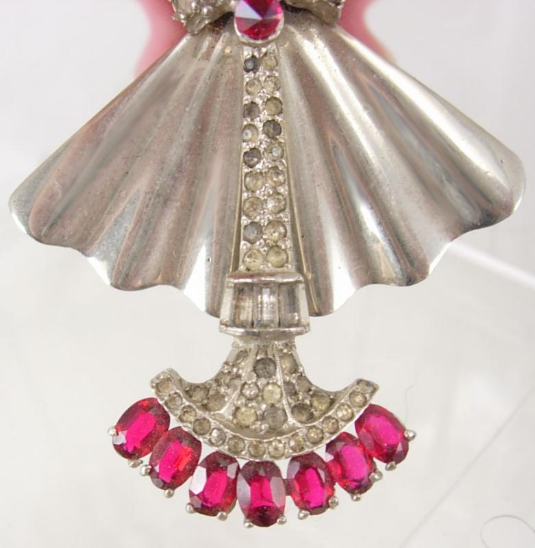 Vintage Trifari rhinestone Brooch mechanical SWINGING faux pink ruby pendulum