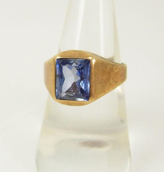 Vintage DECo 10KT GOLD blue topaz heavy ring Man or woman