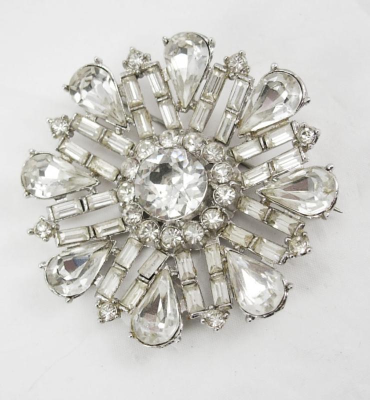 Vintage Rhinestone brooch unsigned WEISS PURE Glitz PURE brilliance