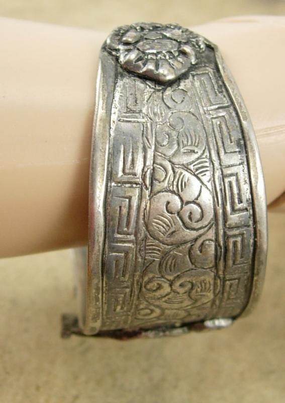 VIntage Gothic Relief DRAGON Cuff BRACELET Chinese bangle