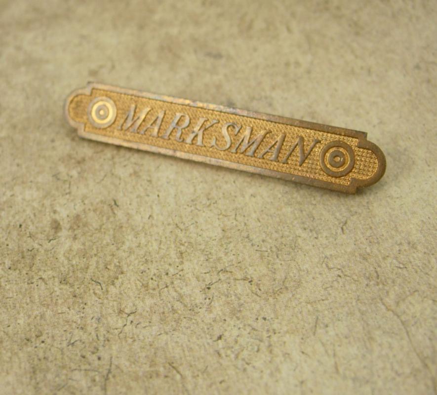 1914-1918 2 Target Marksman pin brooch medal long Medal raised relief