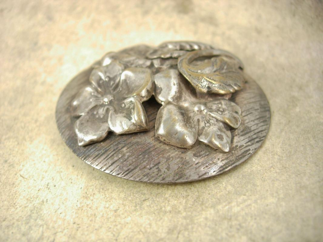 HUGE Vintage 1930s brooch NOUVEAU SILVER layered flower