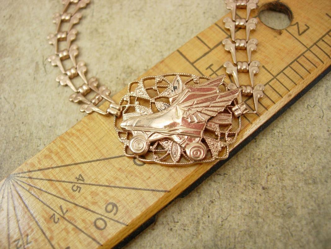 Vintage 14kt ROSE gold VICTORIAN Bookchain bracelet winged skates roller rink