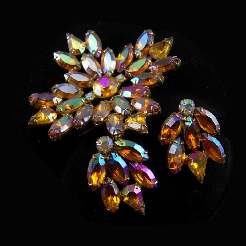 Statement demi Parure Vintage BRooch earrings NY Designer WATERMELON RHINESTONE long navettes