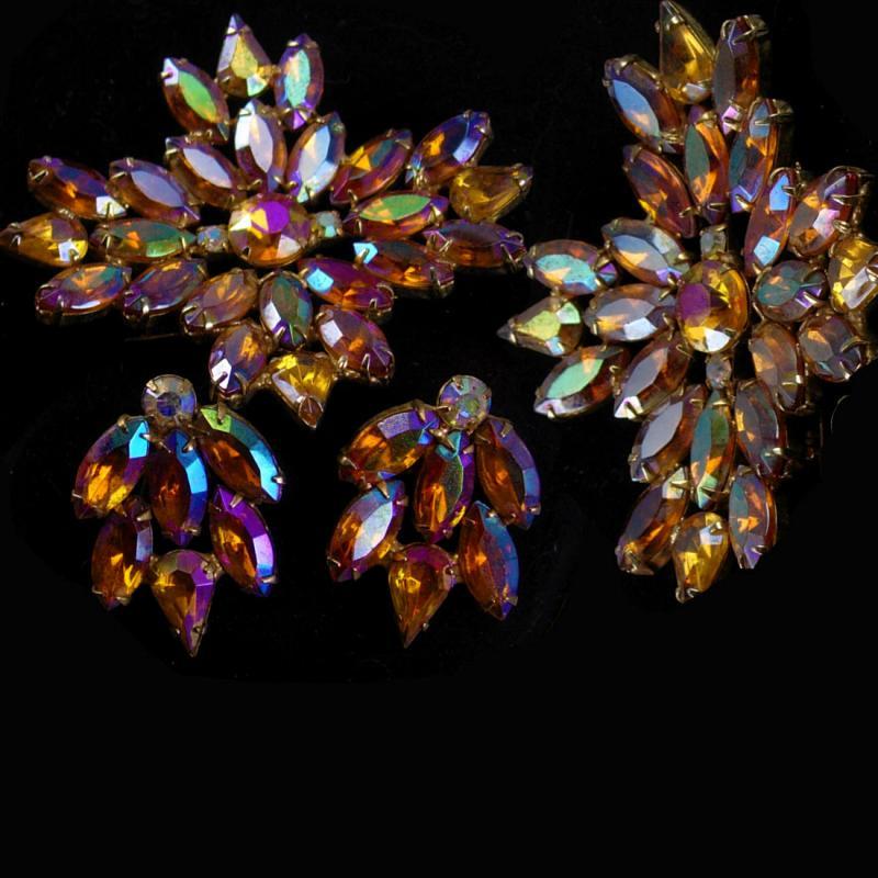 Statement demi Parure Vintage BRooch earrings NY Designer WATERMELON RHINESTONE long navettes