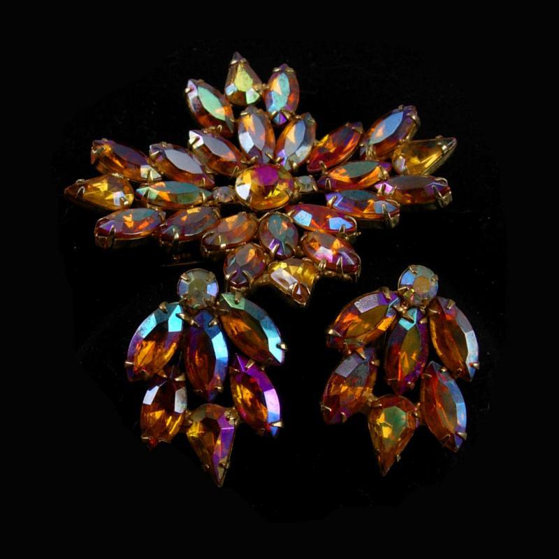 Statement demi Parure Vintage BRooch earrings NY Designer WATERMELON RHINESTONE long navettes