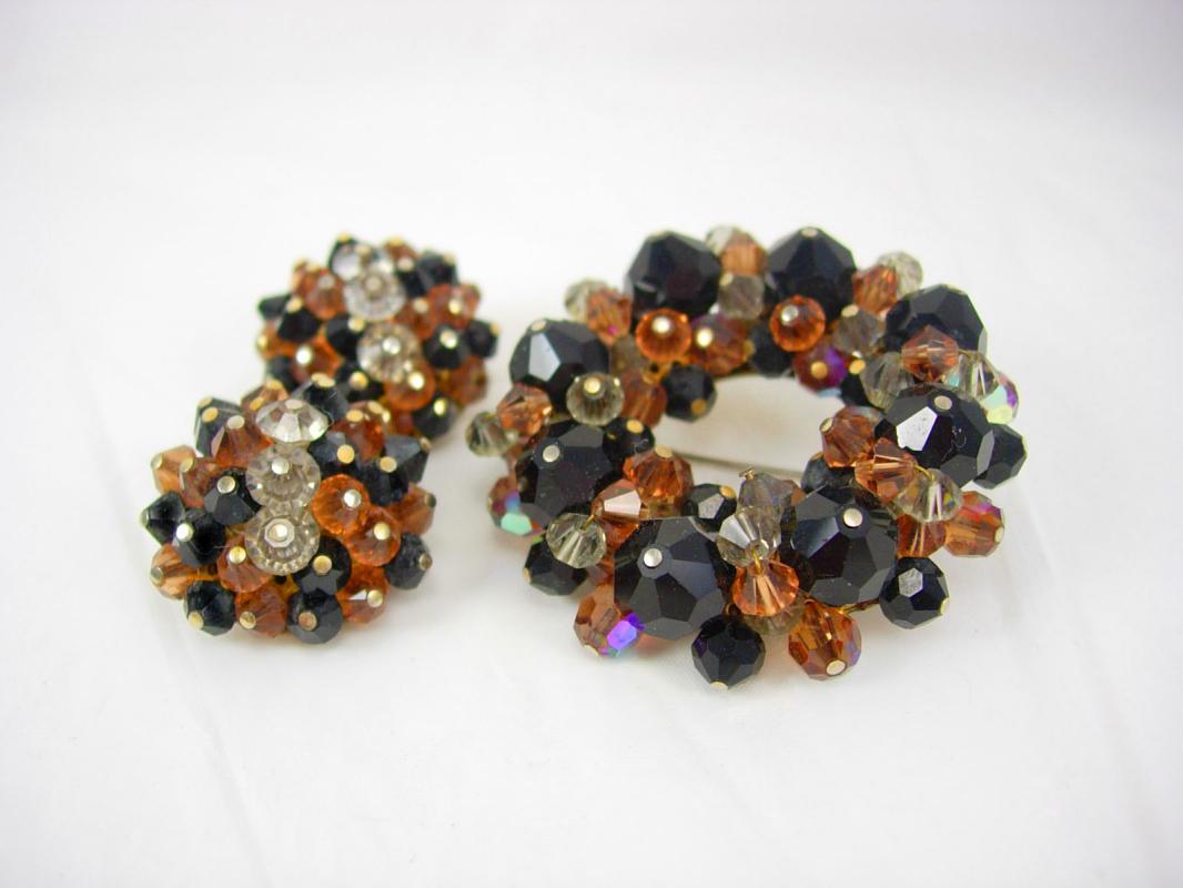 Laguna SIGNED CHUNKY Brooch earrings Glass DEMI Parure Glitzy Vintage