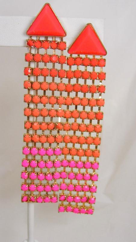 Vintage PINK earrings HOT pink rhinestone bohemian chandelier fluorescent shoulder duster bohemian drops pierced