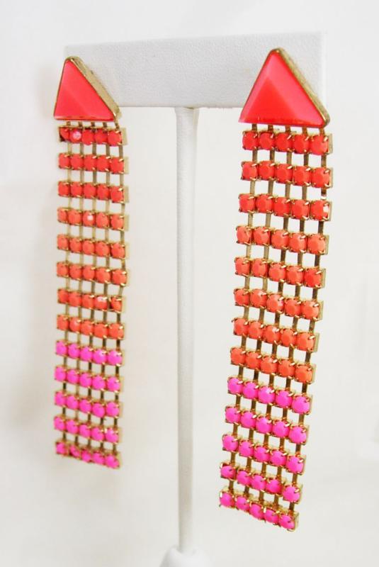 Vintage PINK earrings HOT pink rhinestone bohemian chandelier fluorescent shoulder duster bohemian drops pierced