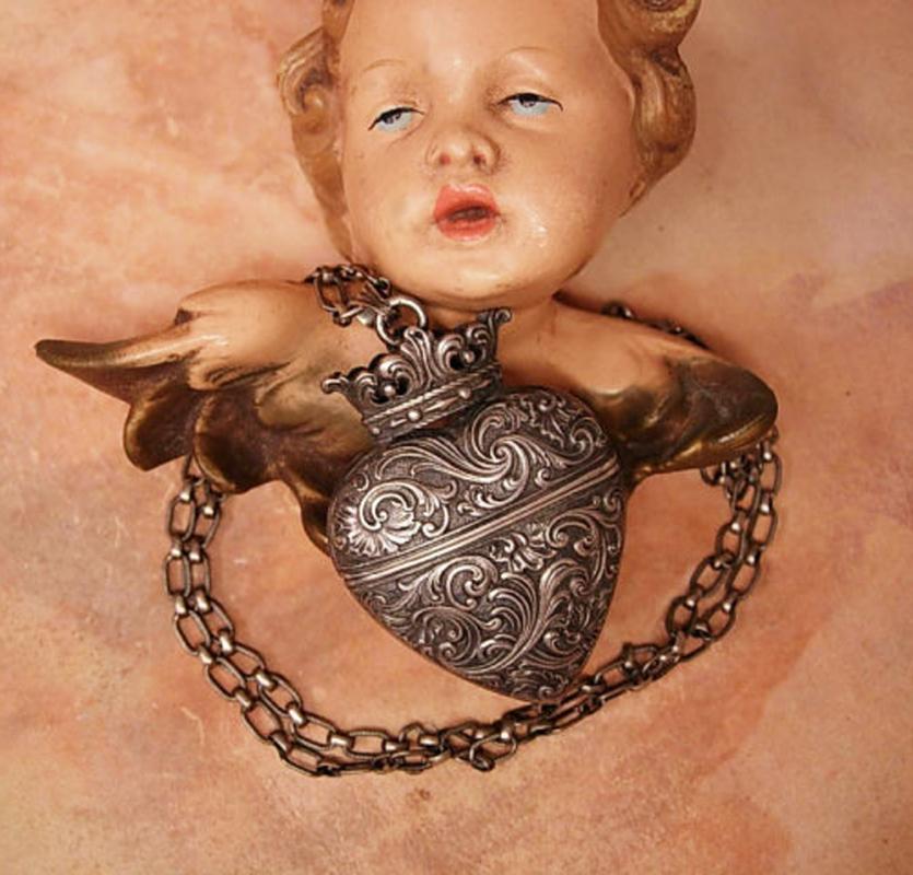 ANtique 1900's Sacred Heart Vinaigrette locket necklace sterling with crown Victorian