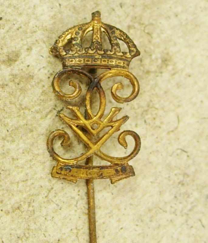 ANtique Stickpin Crown & Crest Victorian