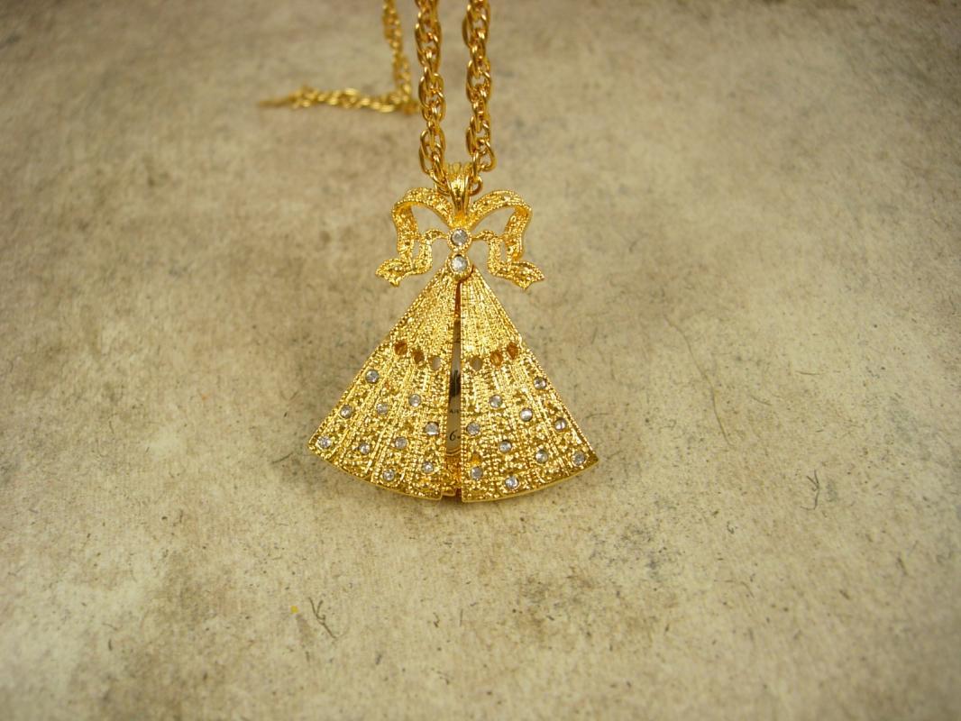 Vintage Watch necklace mechanical Fan that hides watch