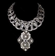 Statement necklace Art Nouveau Collar pearl rhinestone dramtic drop pendant
