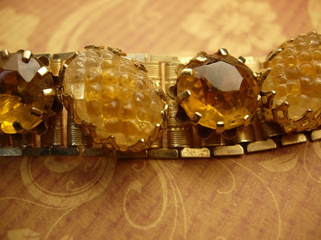 Vintage BOOKCHAIN Golden glass BRACELET