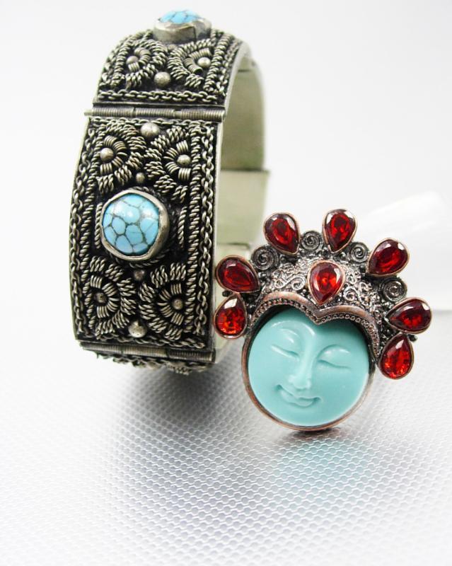 Fabulous Vintage Etruscan Bracelet Goddess Garnet ring Turquoise hallmarked