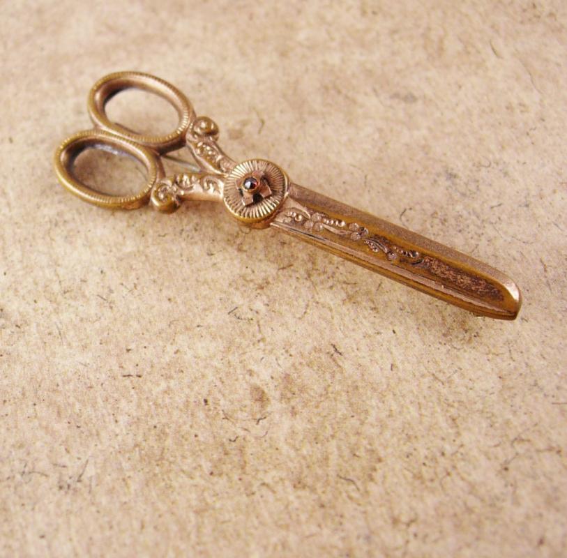 Victorian Garnet Scissors Brooch One of a kind C clasp