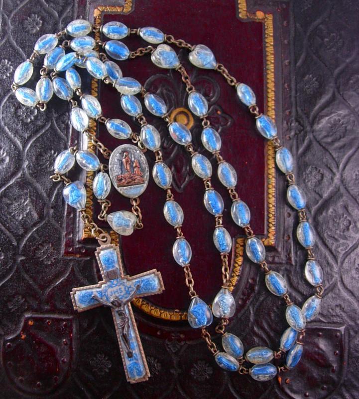 RARE Lourdes Holy Water Rosary with tiny statues in each bead Sacred Heart