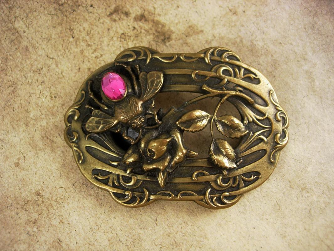 1902 Antique Bee aesthetic Sash buckle pink paste stone