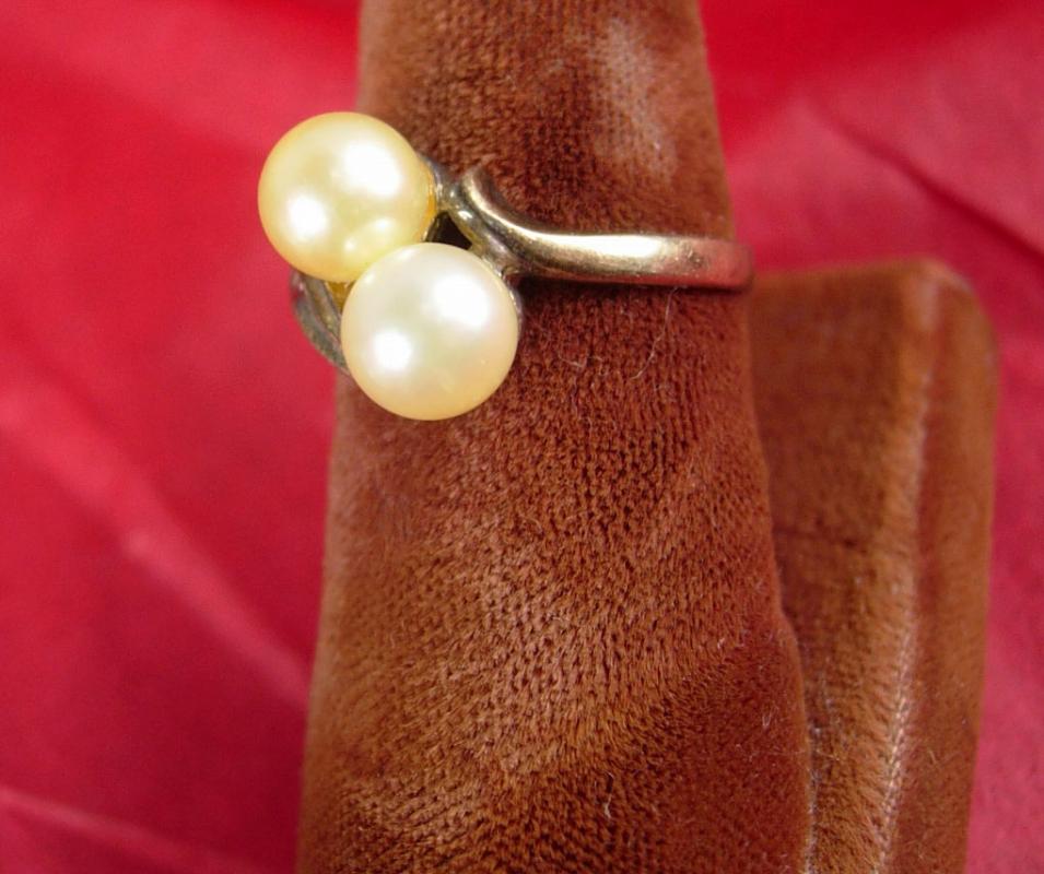 Vintage STERLING genuine TWO pearl RING size 6 gold nouveau design