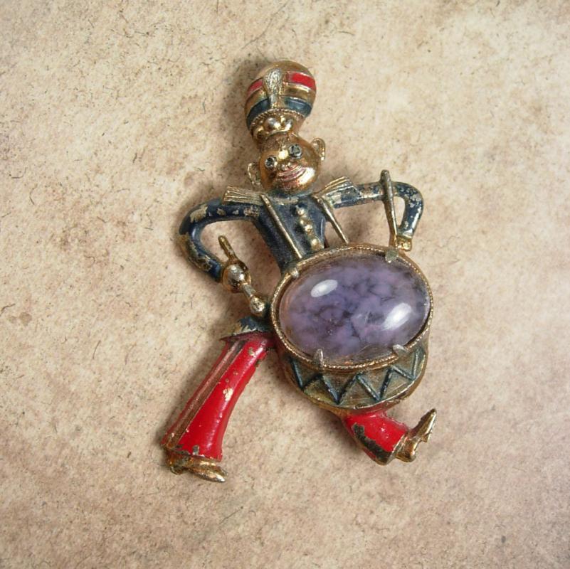 RARE JELLY BELLY ENamel monkey brooch