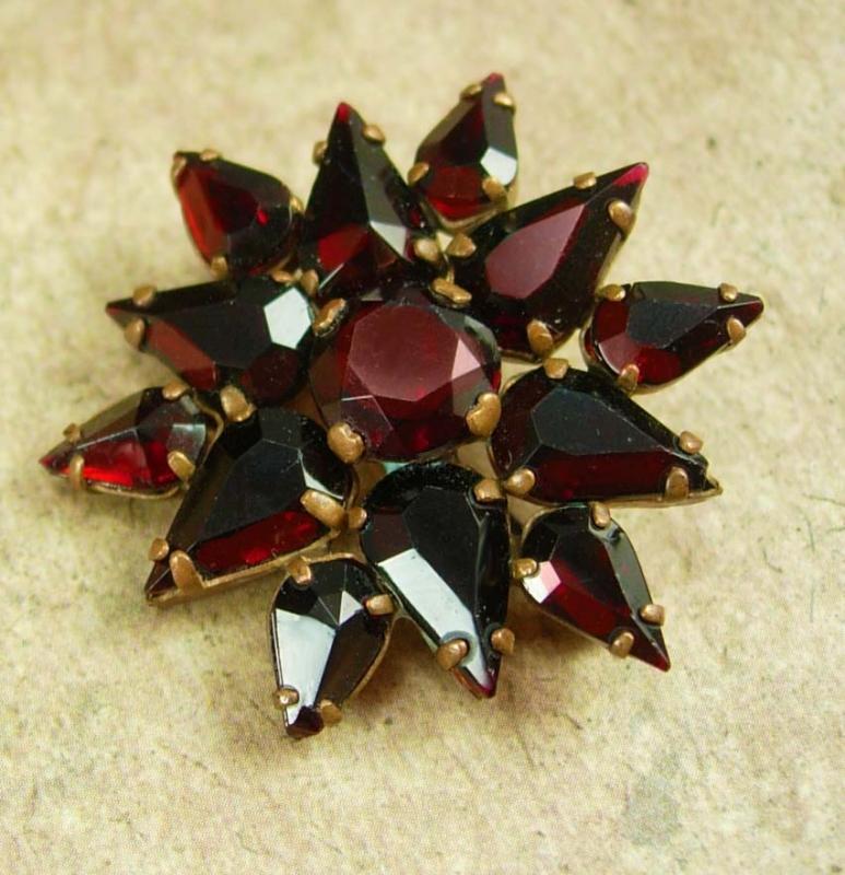 Antique BOHEMIAN GARNET Brooch Cluster star brass teardrop red brass vintage costume jewelry