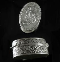 Antique Miniature box Silver CHERUB Italy patch Snuff box Italian renaissance Angels wedding ring holder case