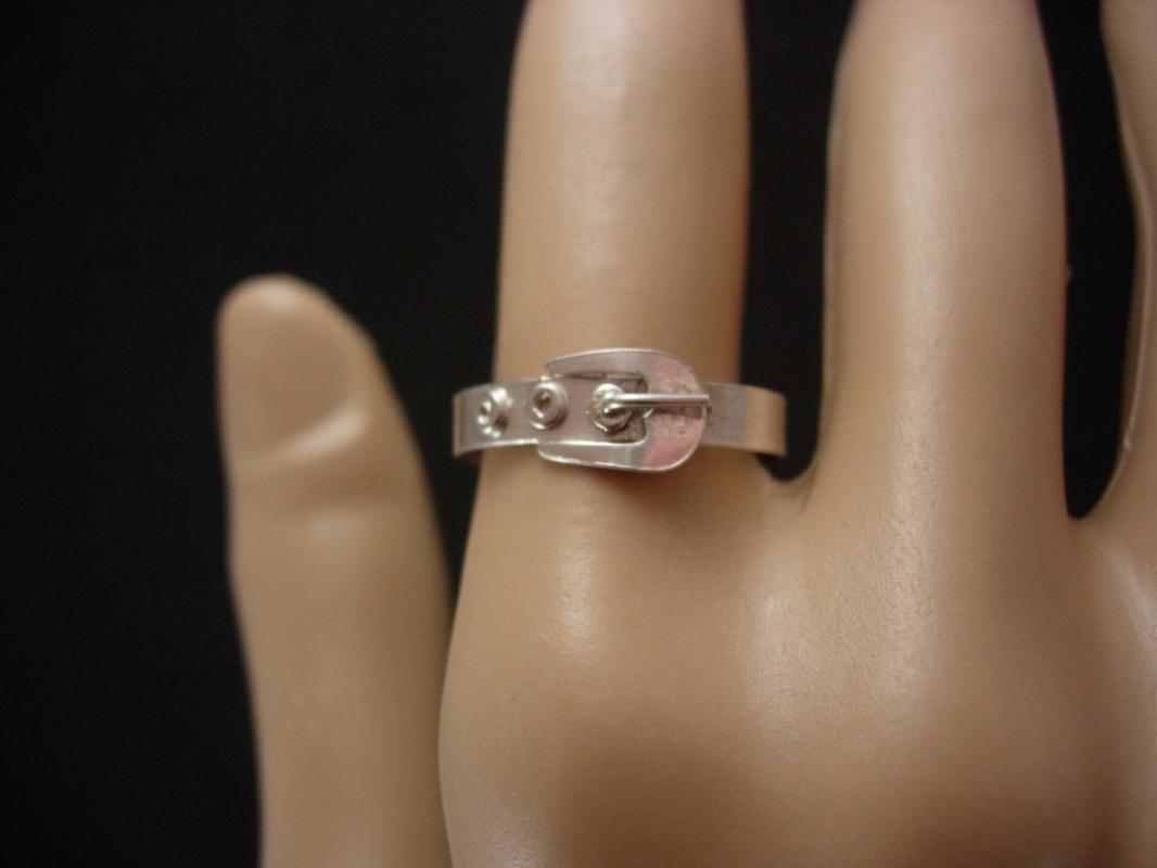 Vintage sterling Victorian Buckle ring Size 7 1/2 silver eternity wedding band promise ring