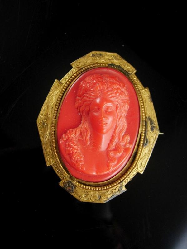 Antique coral cameo brooch Large setting with C clasp