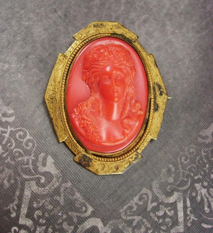 Antique coral cameo brooch Large setting with C clasp