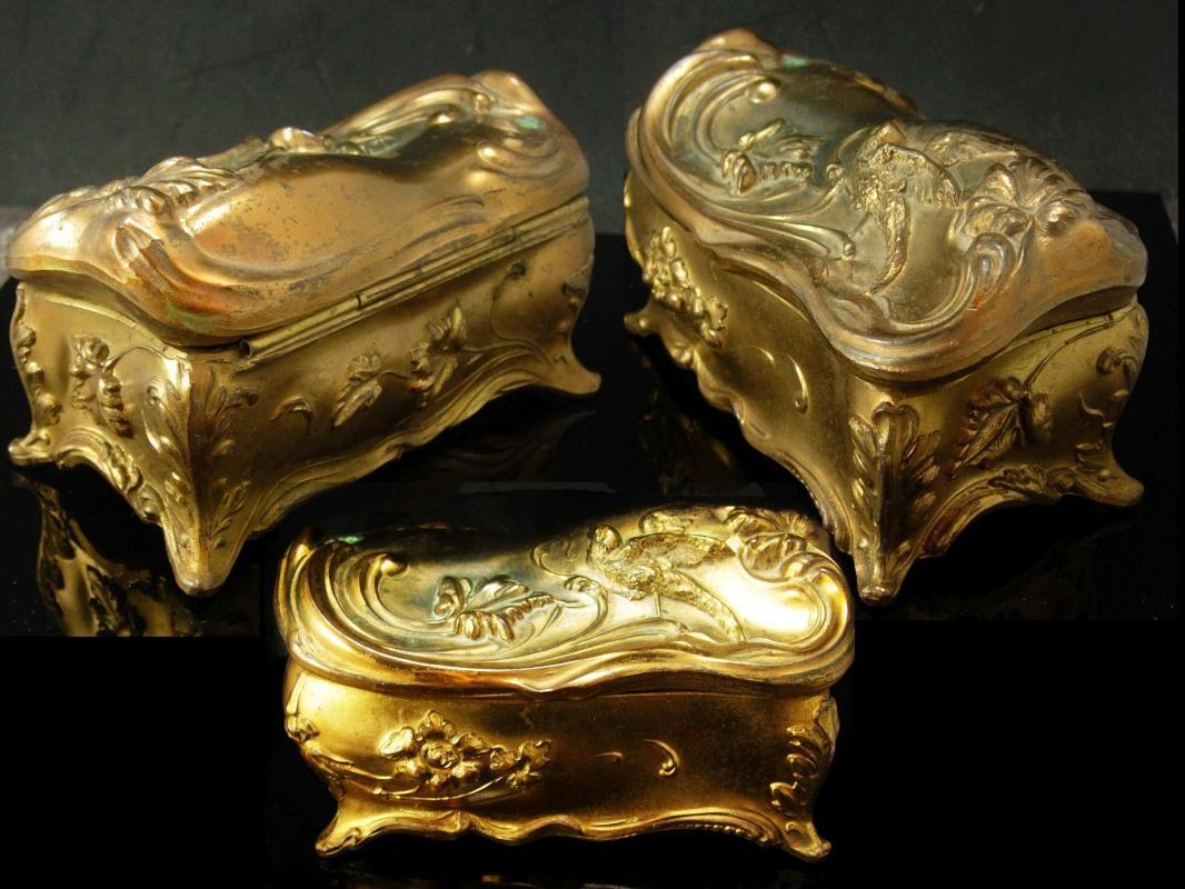 LONG Antique Jewelry casket Coffin box Victorian Dove Bird ornate baroque LARGE Trinket jewelry dresser heirloom vintage chest Ormolu