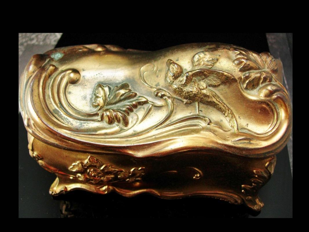 LONG Antique Jewelry casket Coffin box Victorian Dove Bird ornate baroque LARGE Trinket jewelry dresser heirloom vintage chest Ormolu