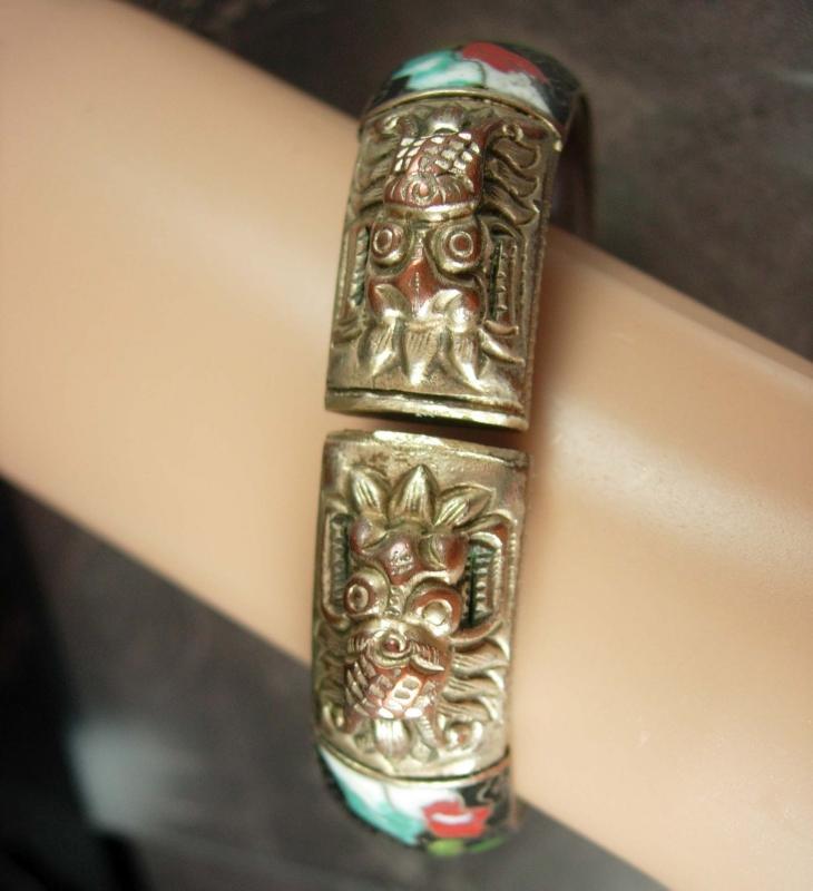 ANTIQUE Bracelet dragon heads flower Enamel Foo dog chinese export figural hand wrought jewelry