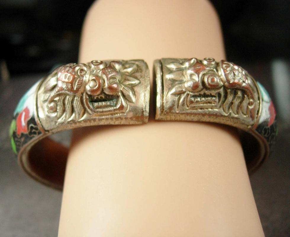 ANTIQUE Bracelet dragon heads flower Enamel Foo dog chinese export figural hand wrought jewelry